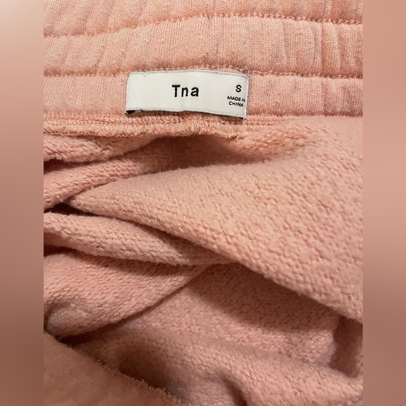 Aritzia cariboo skirt in US size S - Picture 9 of 14